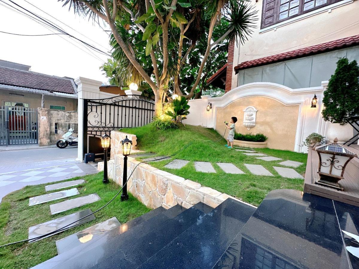 Moon Homestay Thon Kim Long Buitenkant foto