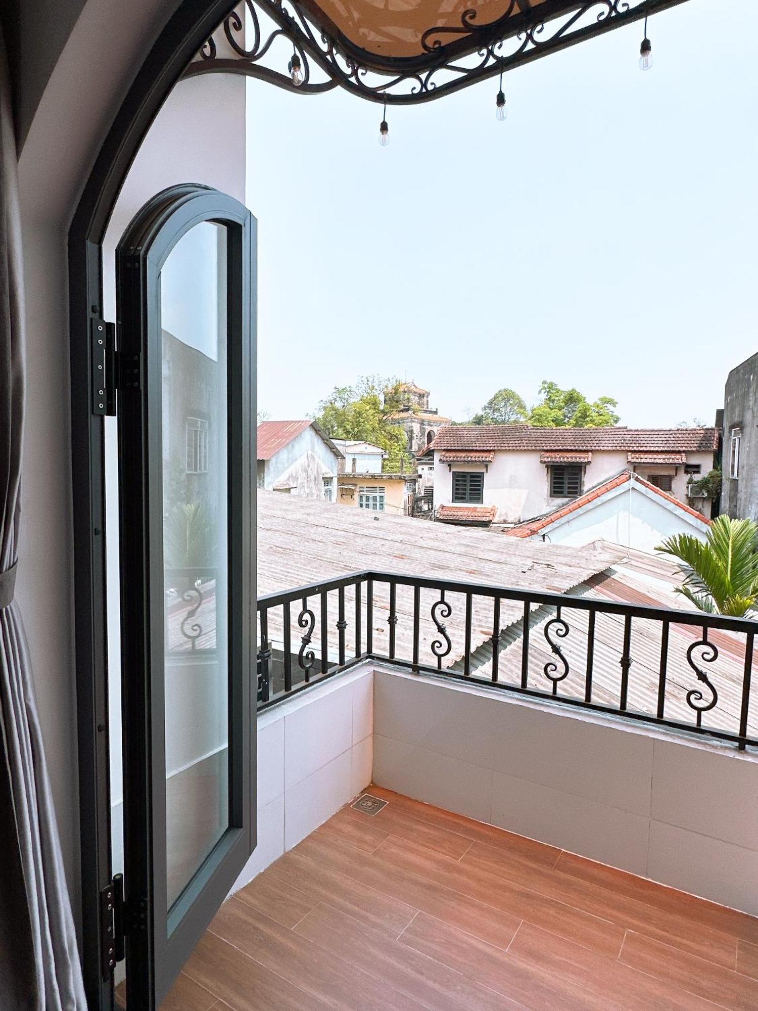 Moon Homestay Thon Kim Long Buitenkant foto