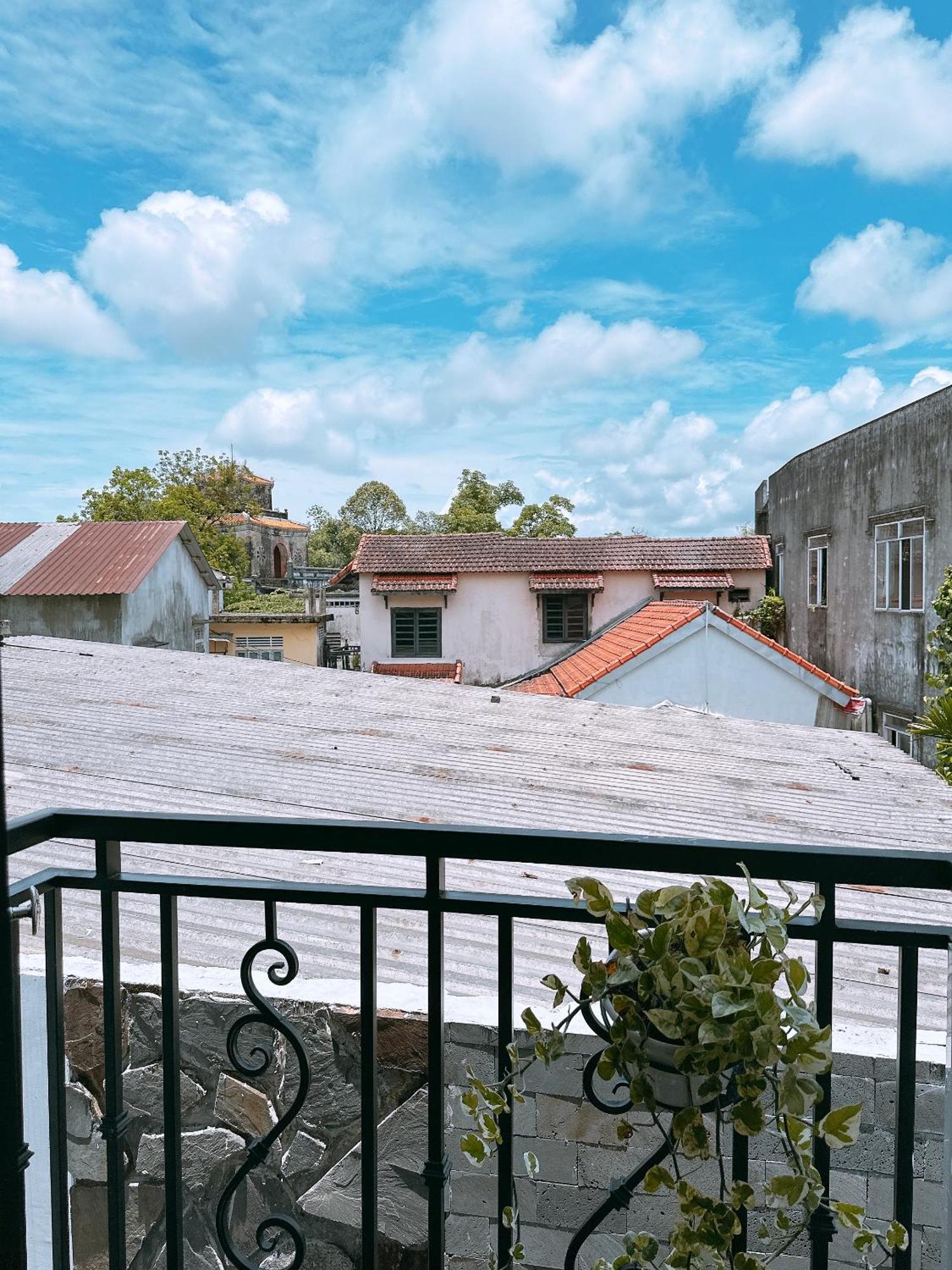 Moon Homestay Thon Kim Long Buitenkant foto